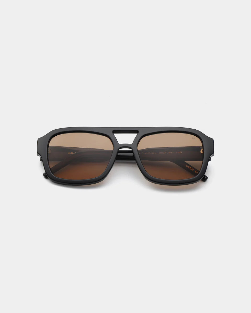 Kaya Sunglasses in Black