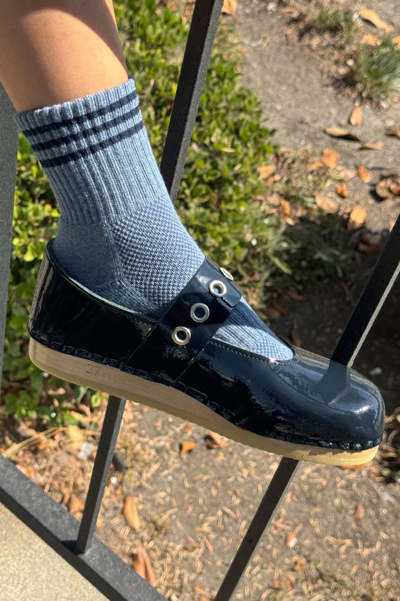 Le Bon Shoppe Girlfriend Socks in Indigo